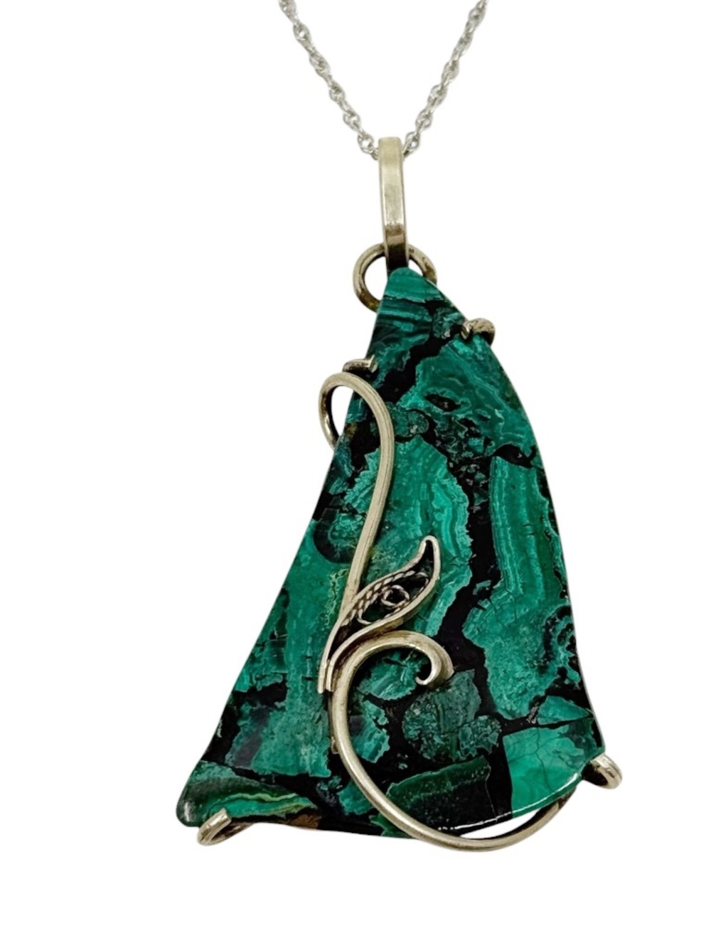Hand Made sterling silver malachite pendant - GM985